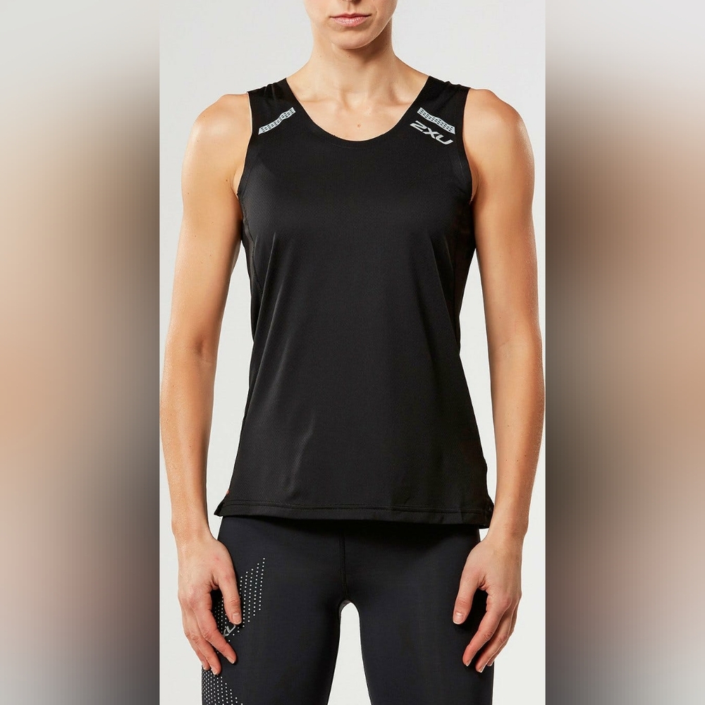 Women's red 2XU GHST G:1 singlet